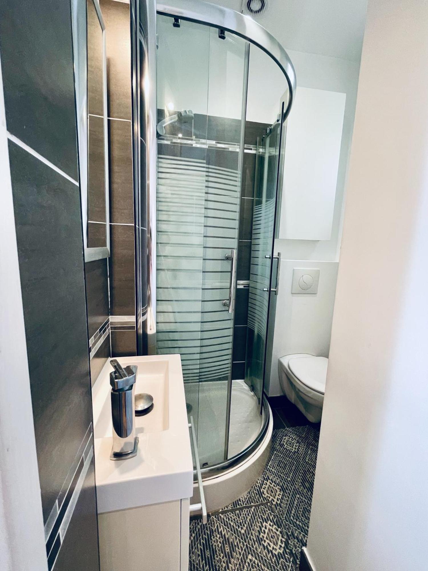 A 10 Min De La Defense Et A 20 Min De Paris Apartment Suresnes Luaran gambar